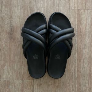 Old Navy faux leather sandals